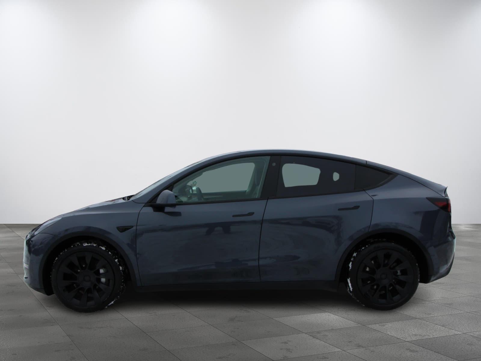Tesla Model Y 2022 - Image 7