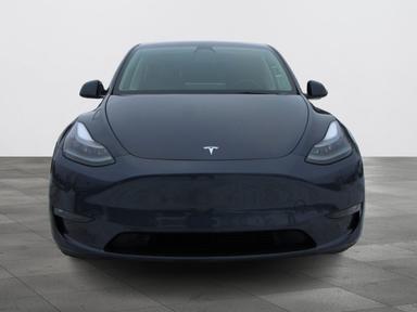 Tesla Model Y 2022 - Thumbnail 13