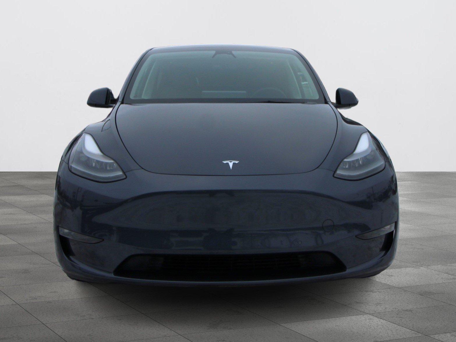 Tesla Model Y 2022 - Image 13