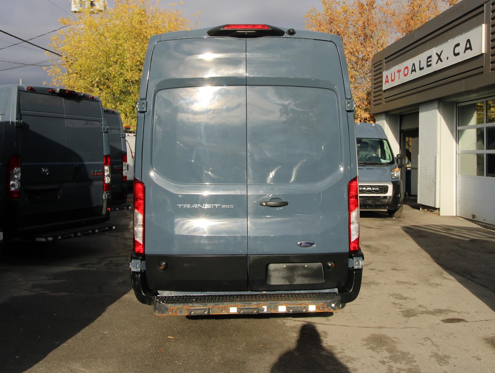 Ford Transit 2021 - Image 14