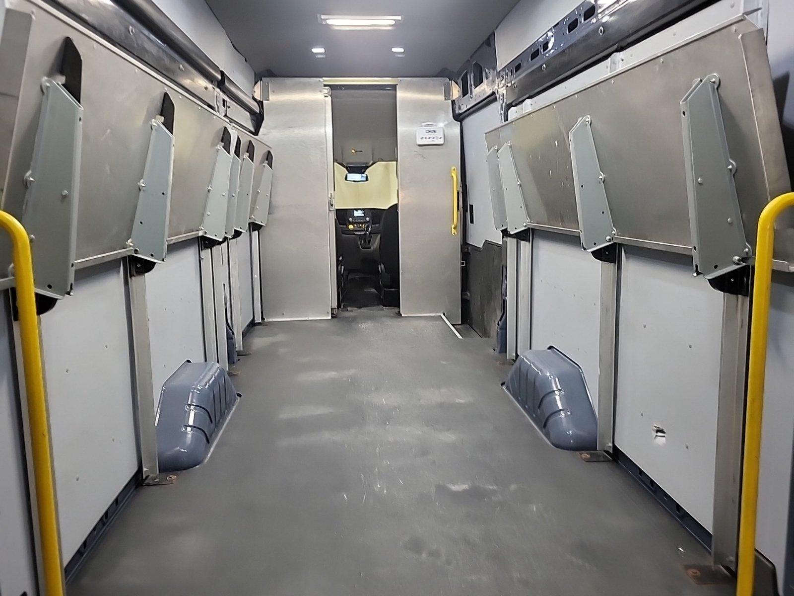 Ford Transit-250 Cargo Van 2021 - Image 4