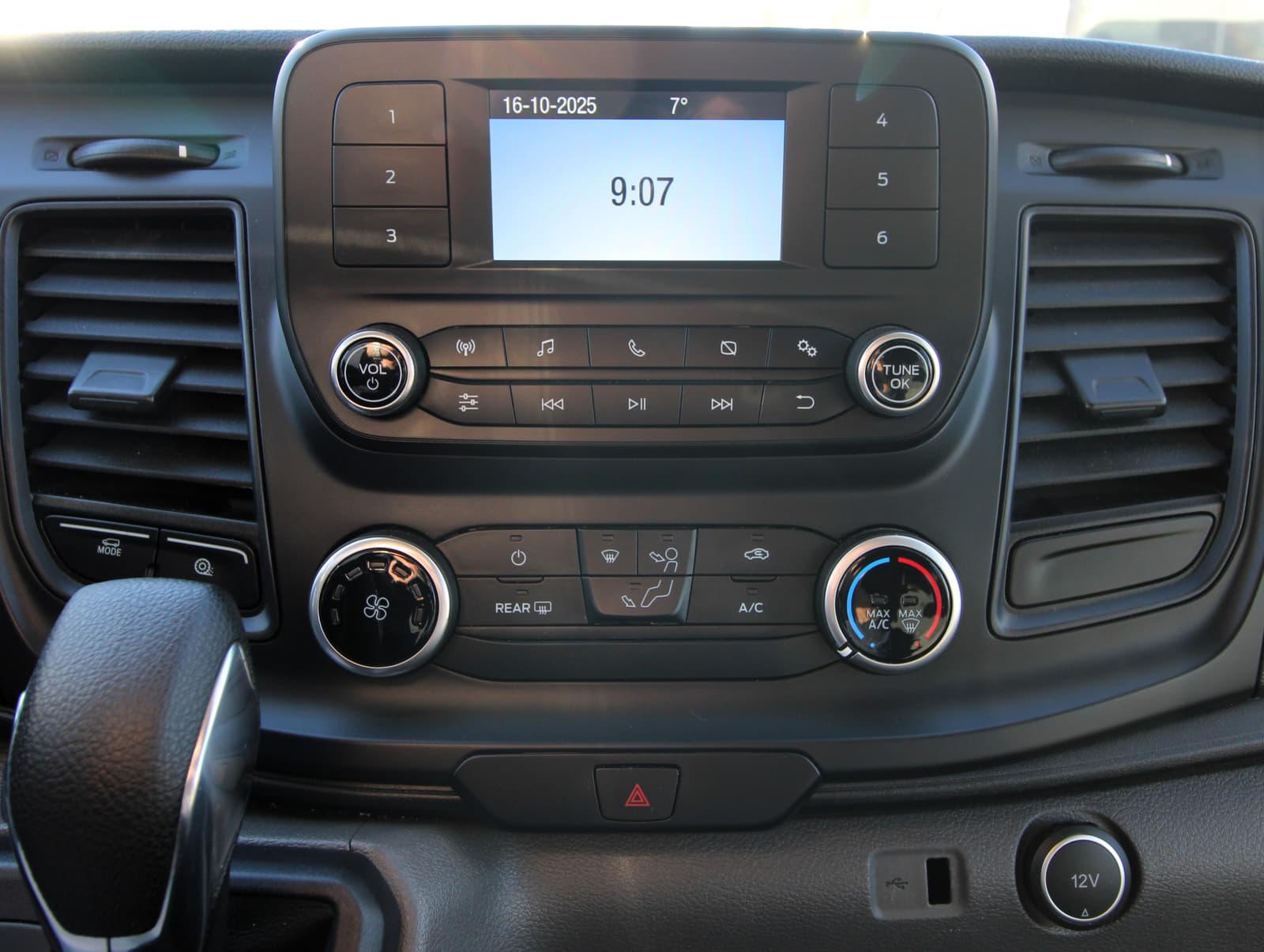 Ford Transit 2021 - Image 8