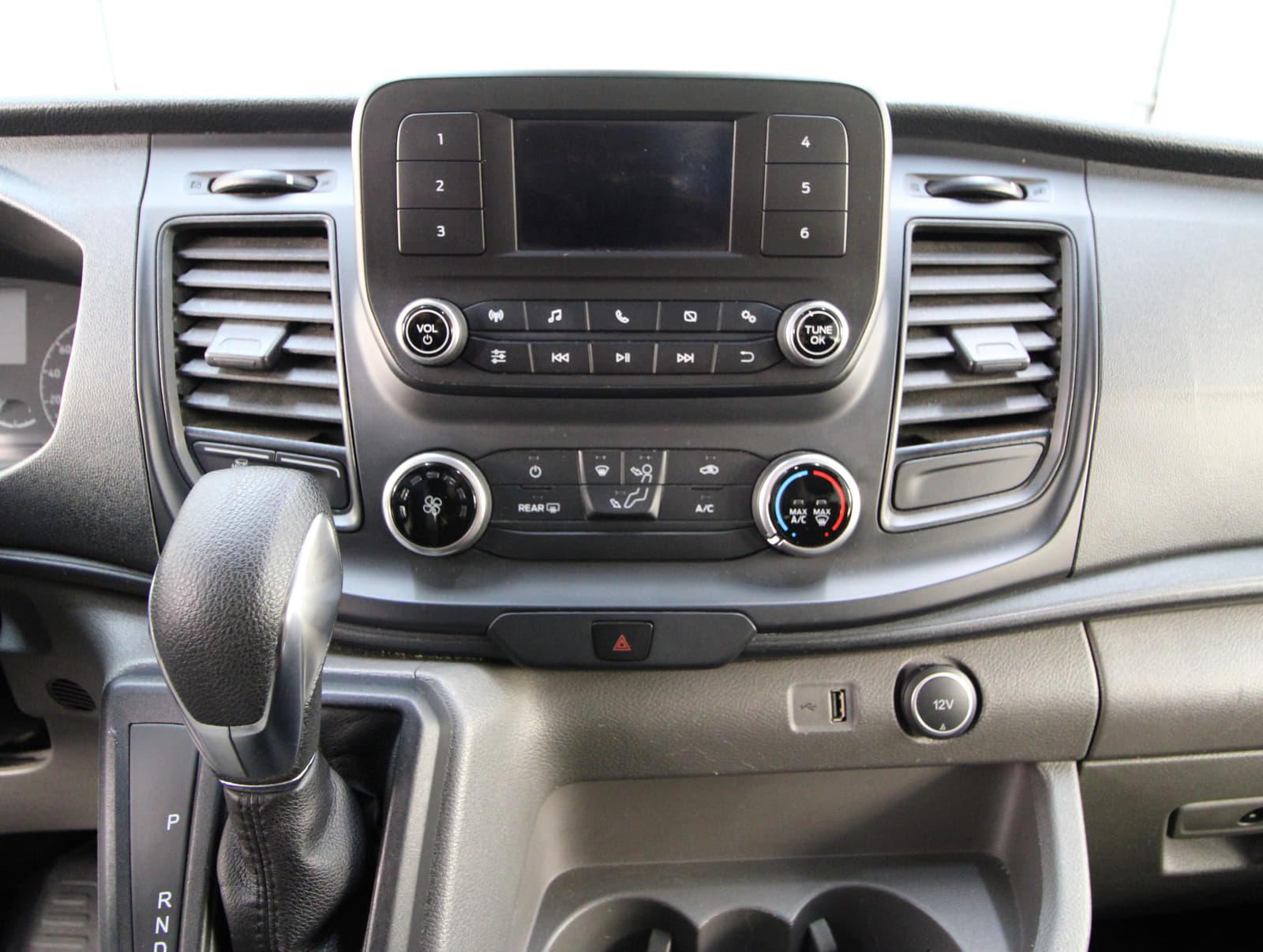 Ford Transit Passenger Wagon 2021 - Image 8