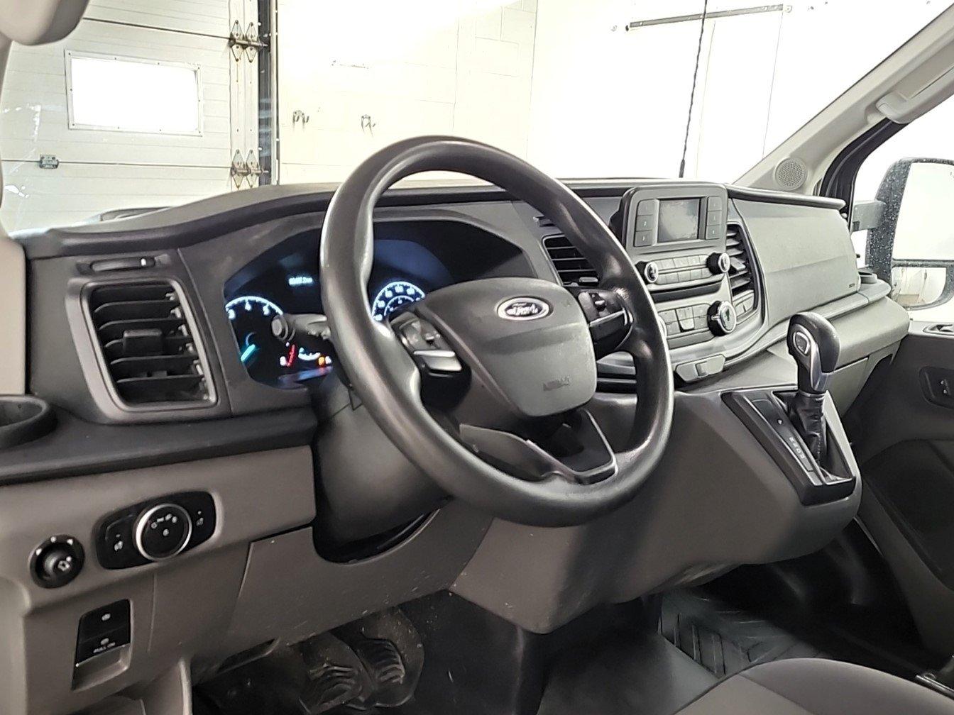 Ford Transit 2021 - Image 2