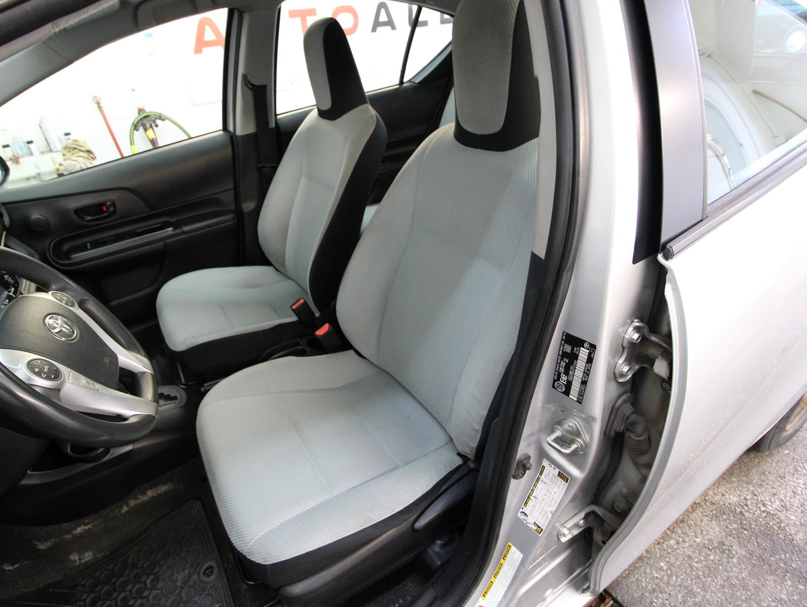 Toyota Prius c 2016 - Image 10