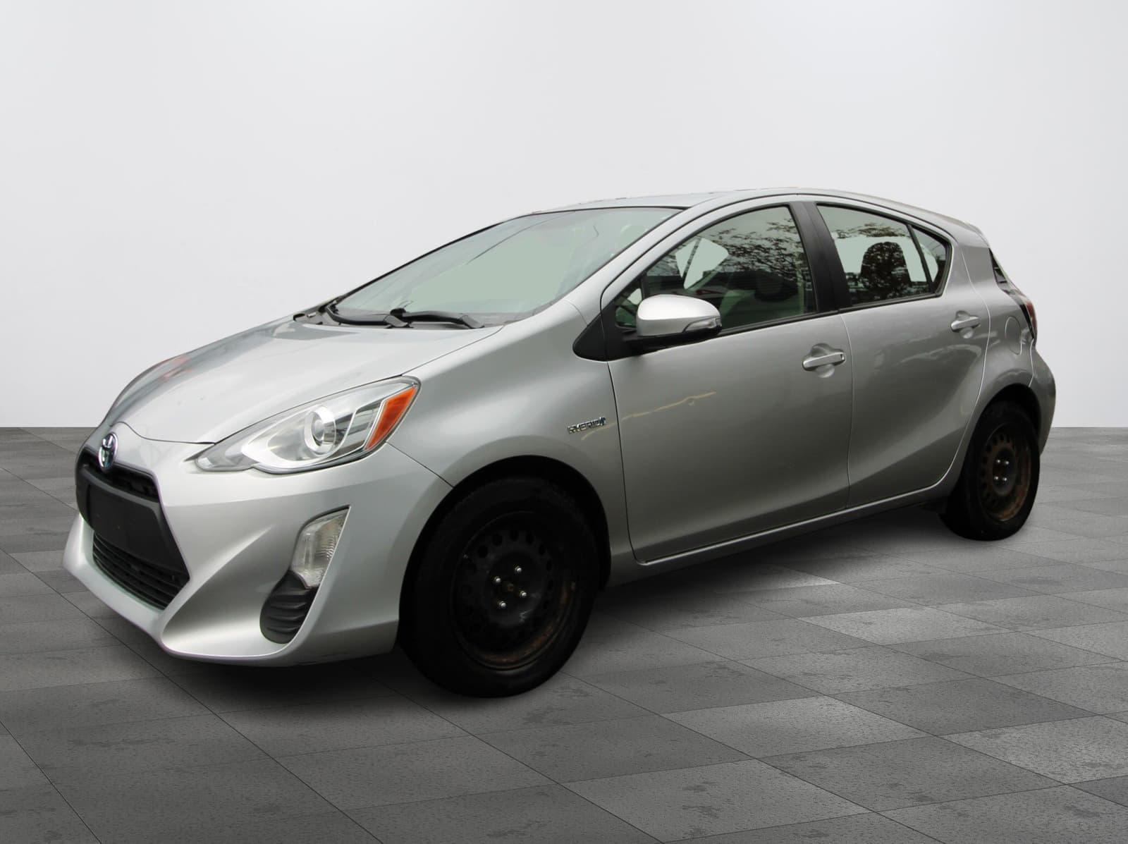 Toyota Prius c 2016 - Image 1