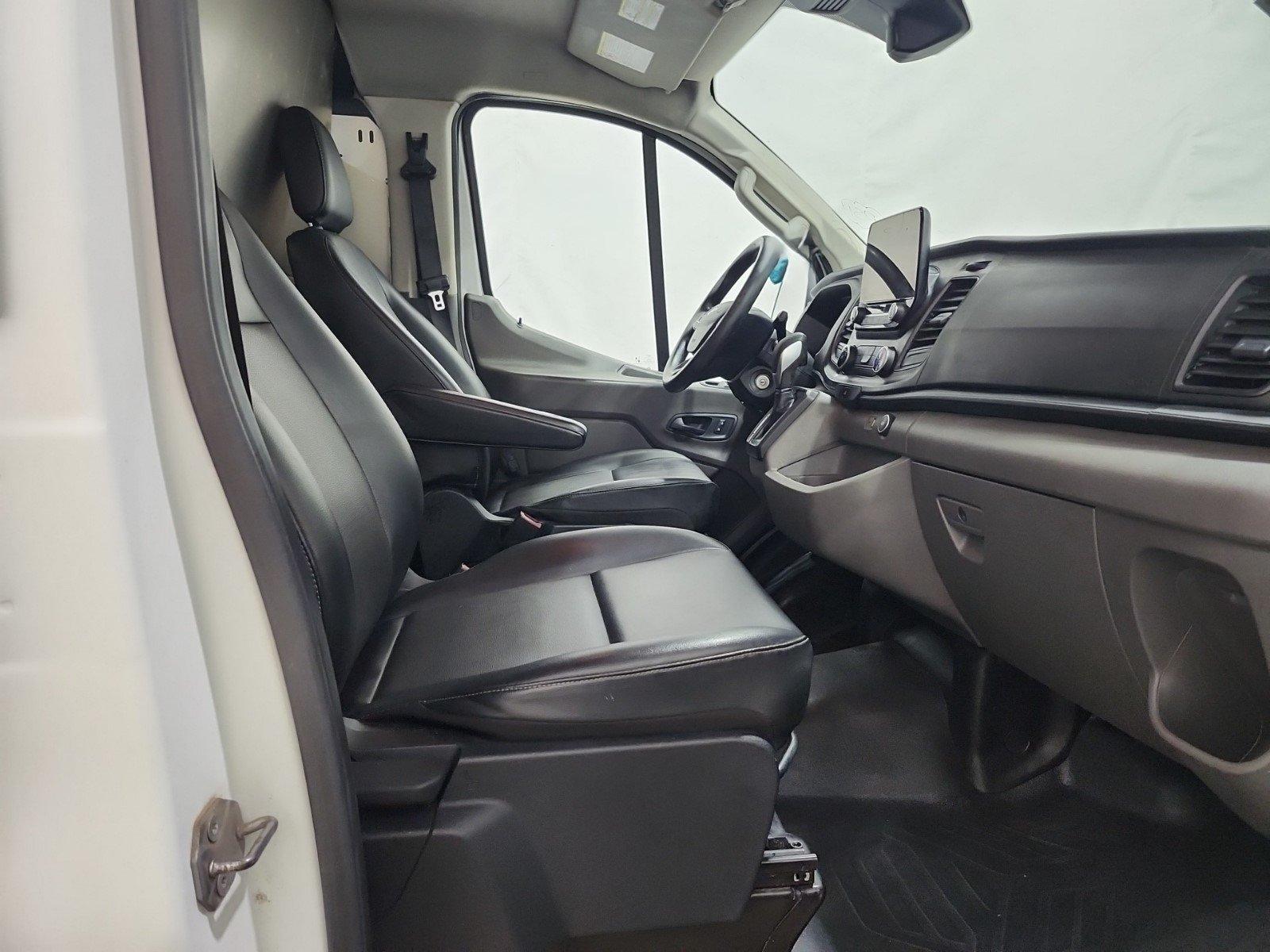 Ford Transit-250 Cargo Van 2020 - Image 12