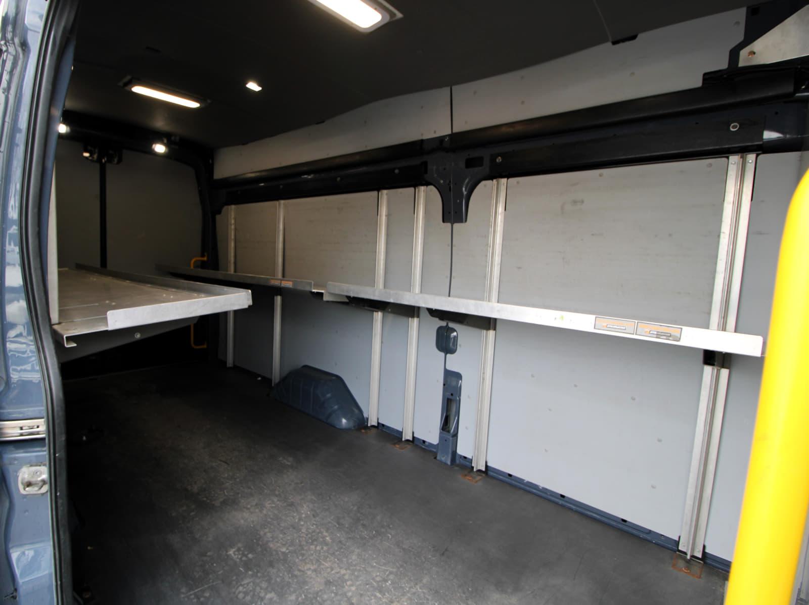 Ford Transit-250 Cargo Van 2021 - Image 12