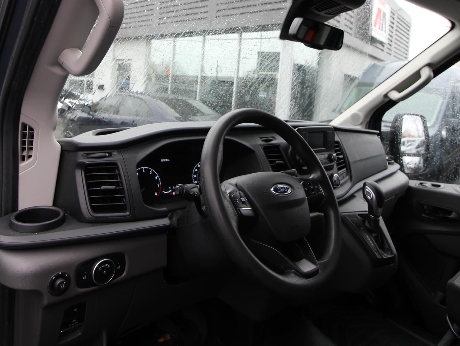 Ford Transit Cargo Van 2021 - Image 4