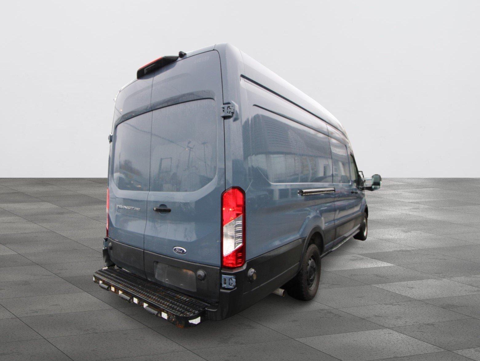 Ford Transit Cargo Van 2021 - Image 8