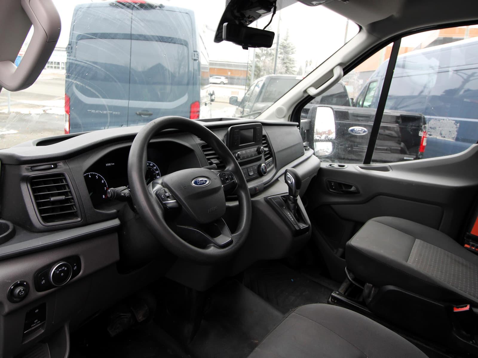 Ford Transit-250 Cargo Van 2021 - Image 6