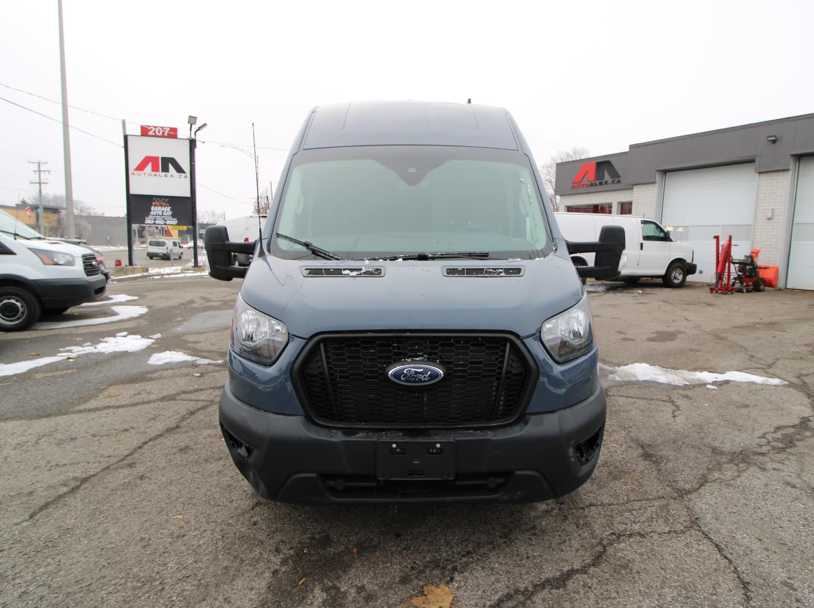 Ford Transit-250 Cargo Van 2021 - Image 14