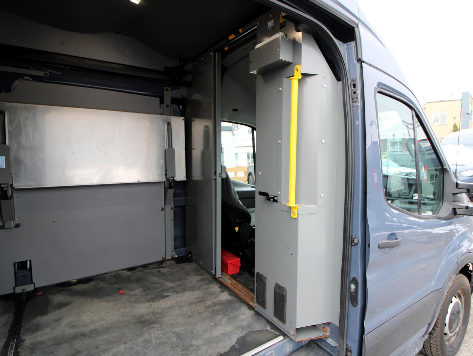 Ford Transit-250 Cargo Van 2021 - Image 12