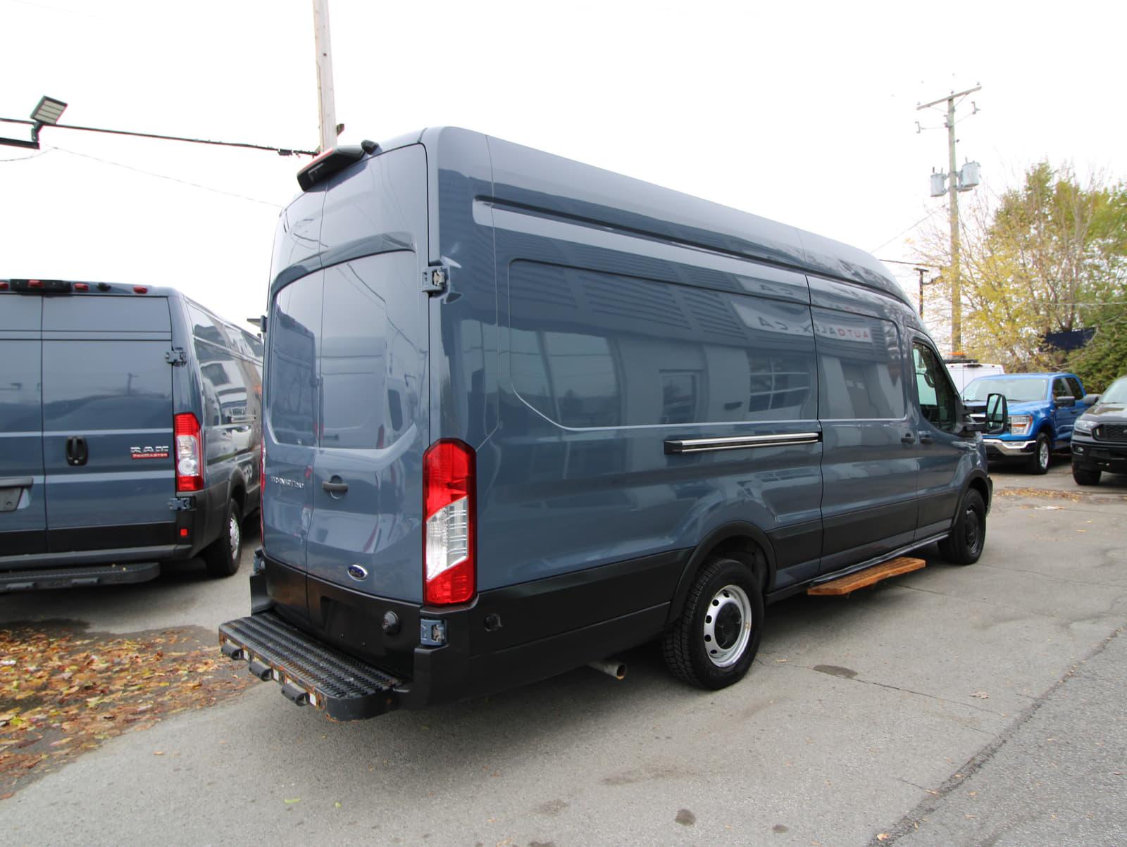 Ford Transit Cargo Van 2021 - Image 9