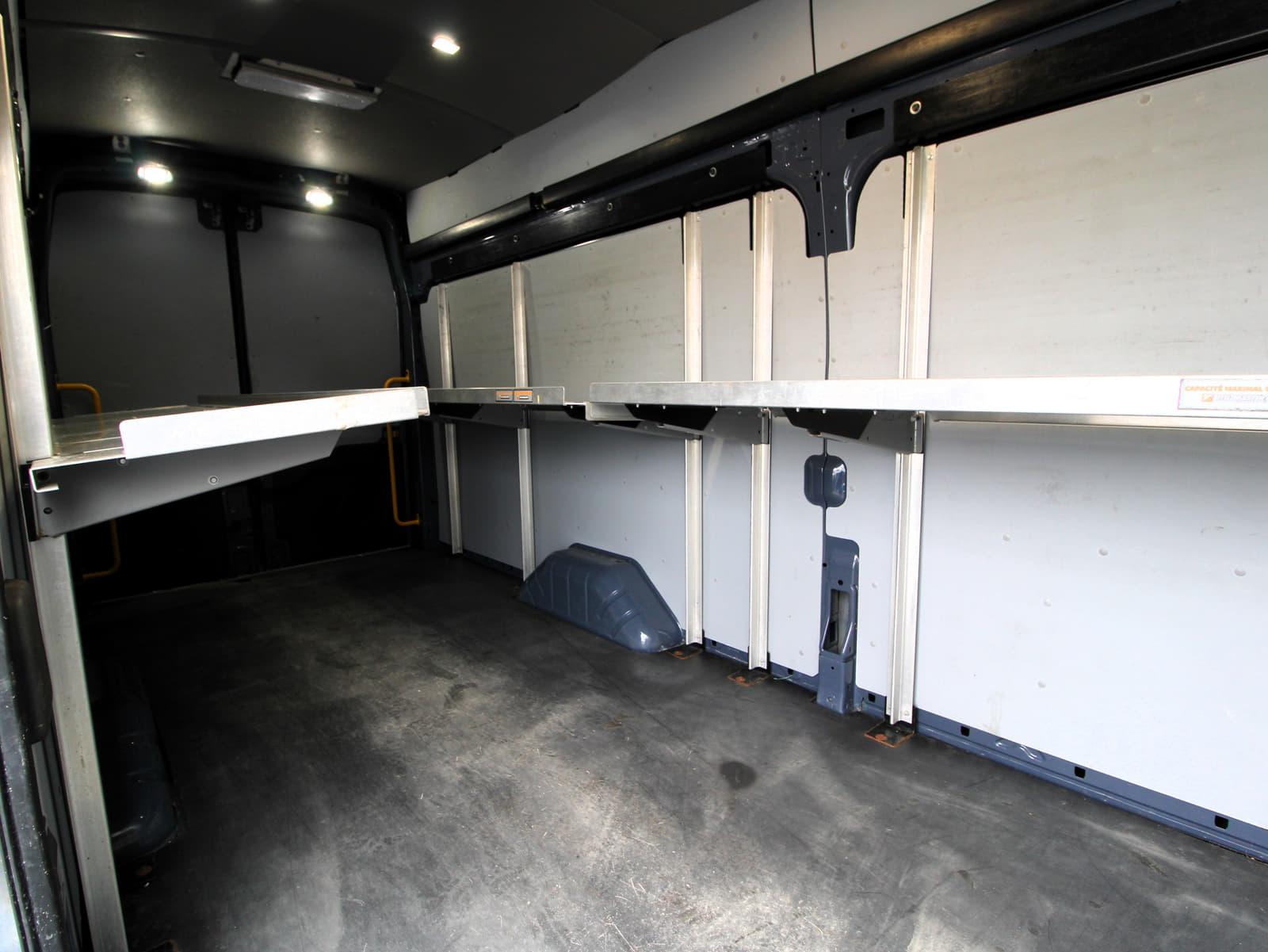 Ford Transit Cargo Van 2021 - Image 13