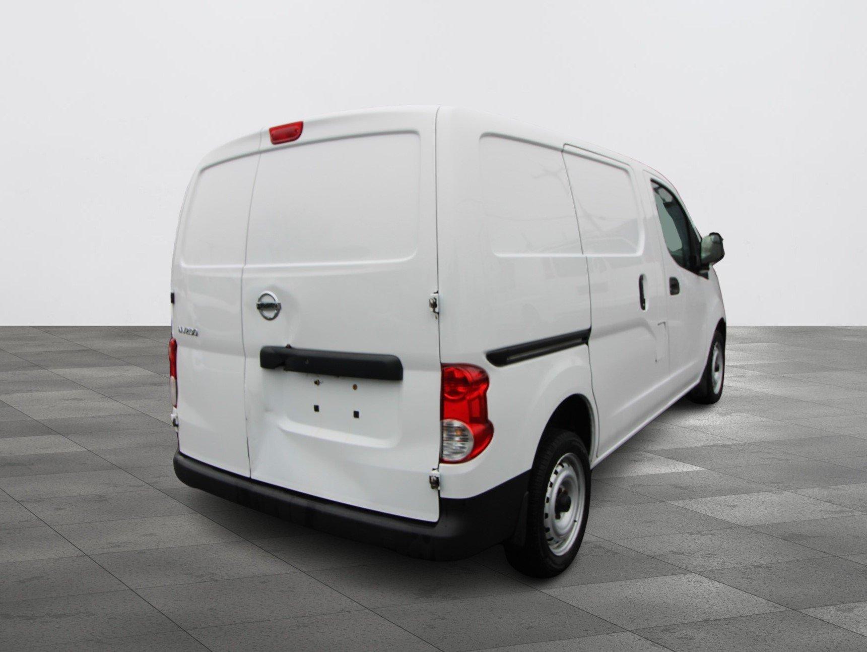 Nissan NV200 Compact Cargo 2019 - Image 9