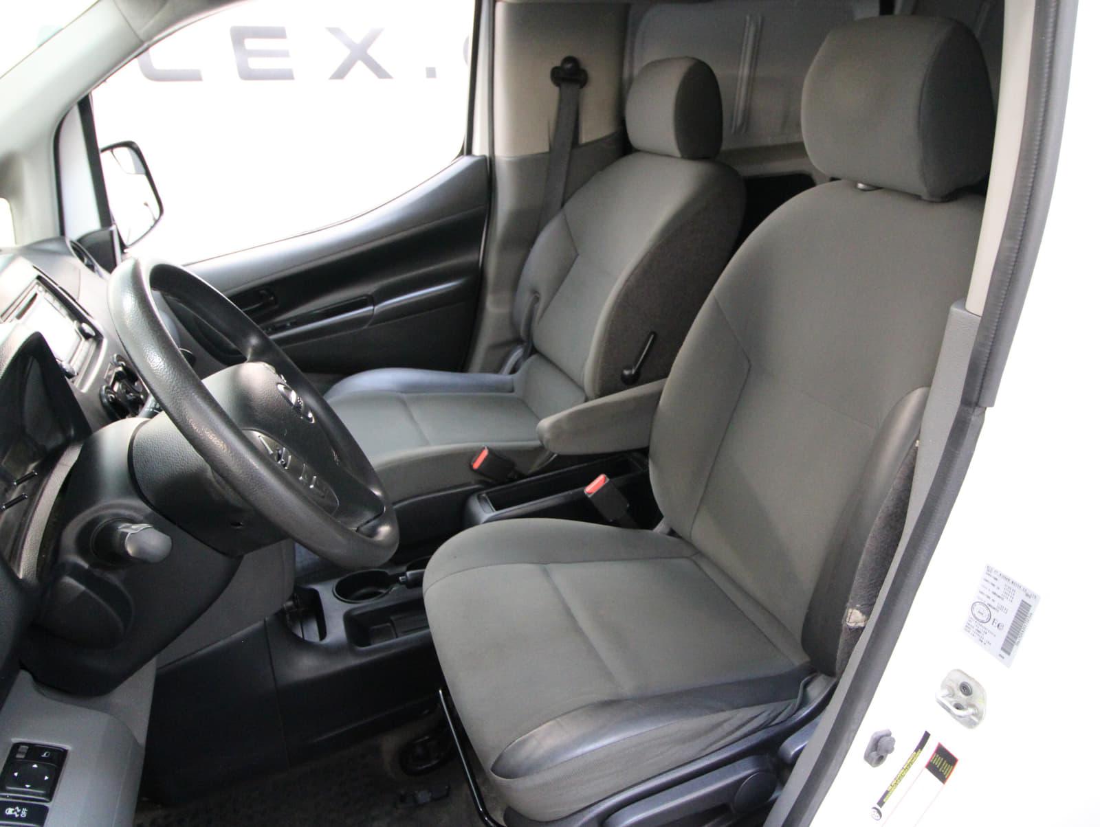 Nissan NV200 Compact Cargo 2019 - Image 16