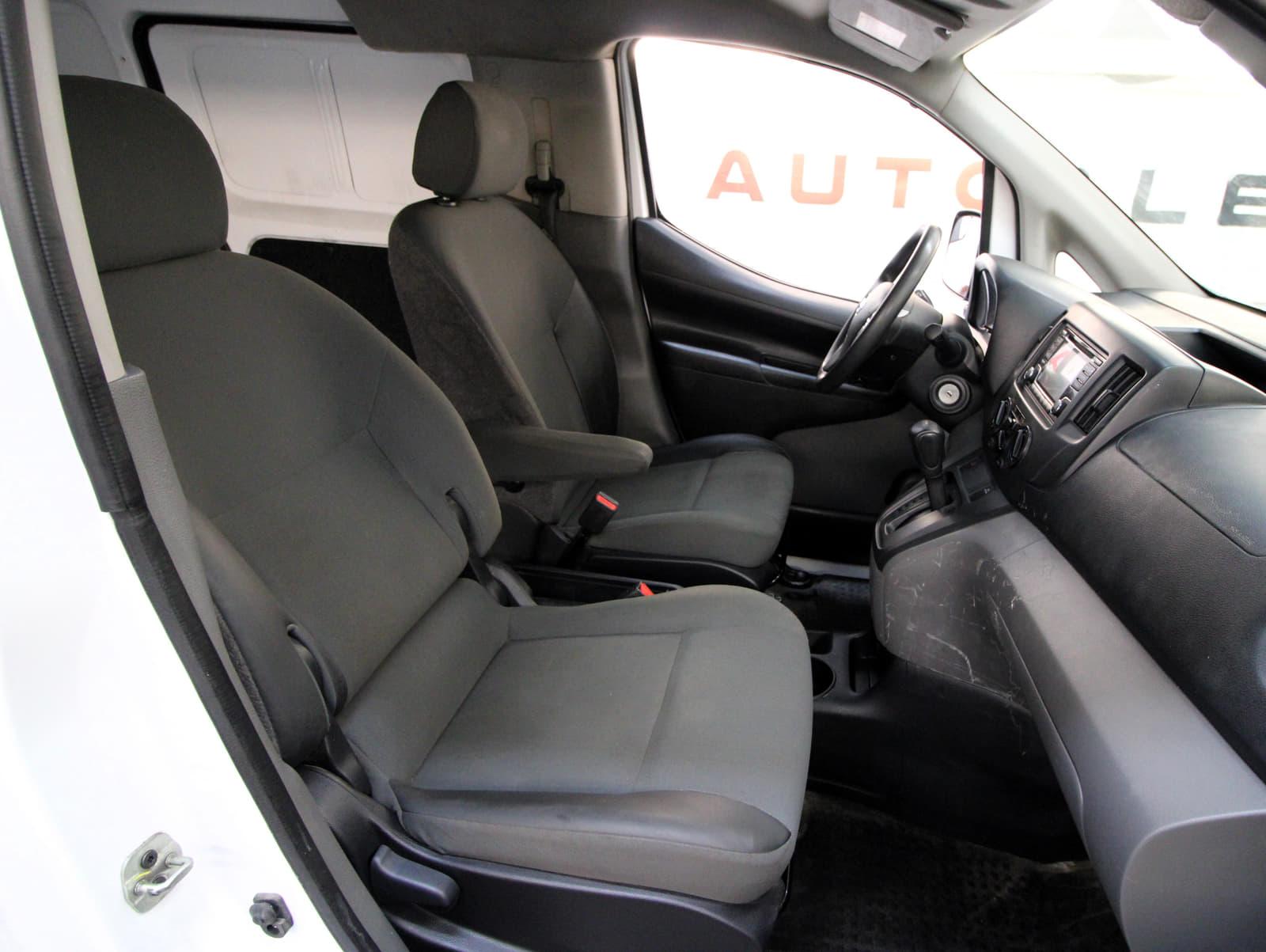 Nissan NV200 Compact Cargo 2019 - Image 17