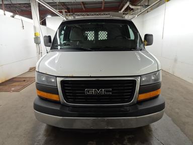 Gmc Savana Cargo 2015 - Thumbnail 10