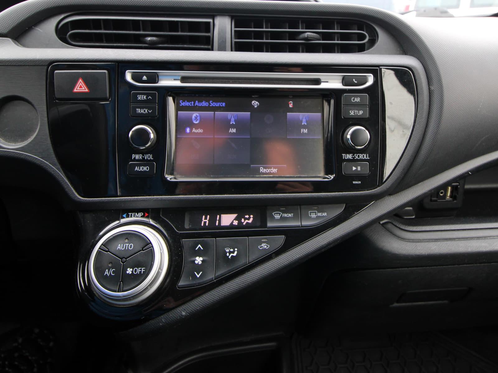 Toyota Prius c 2016 - Image 6