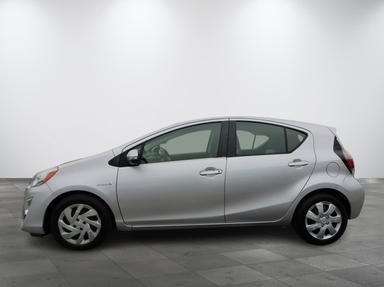Toyota Prius c 2016 - Thumbnail 7