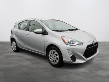 Toyota Prius c 2016 - Thumbnail 3