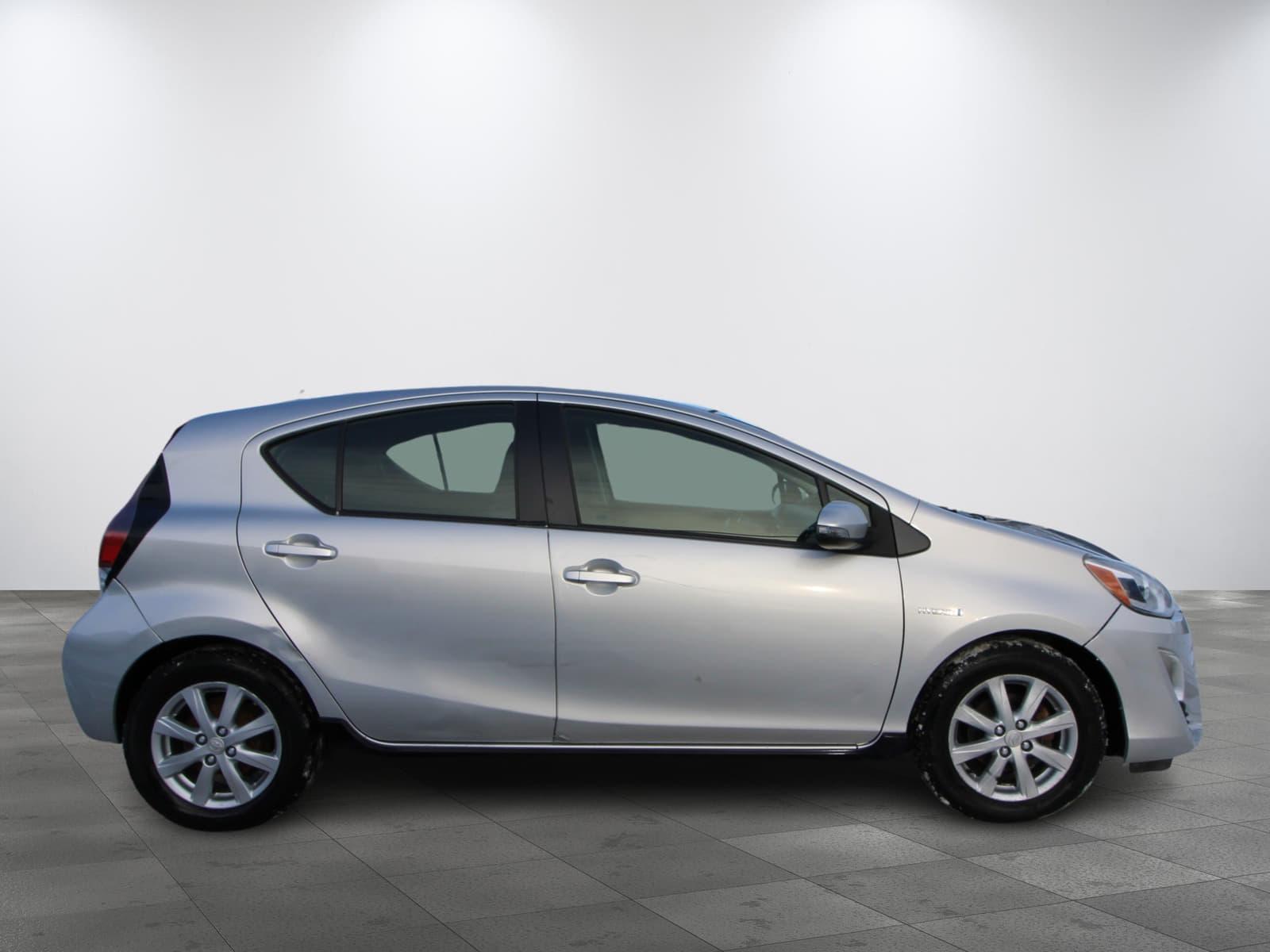 Toyota Prius c 2017 - Image 5