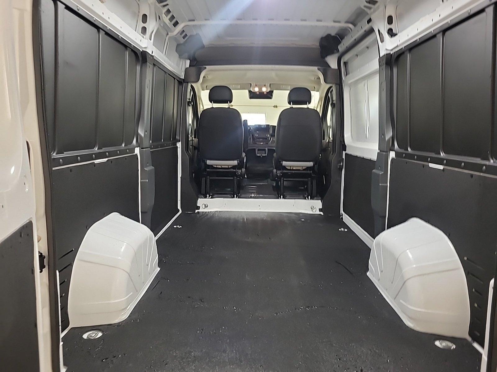 Ram ProMaster 2500 2025 - Image 14