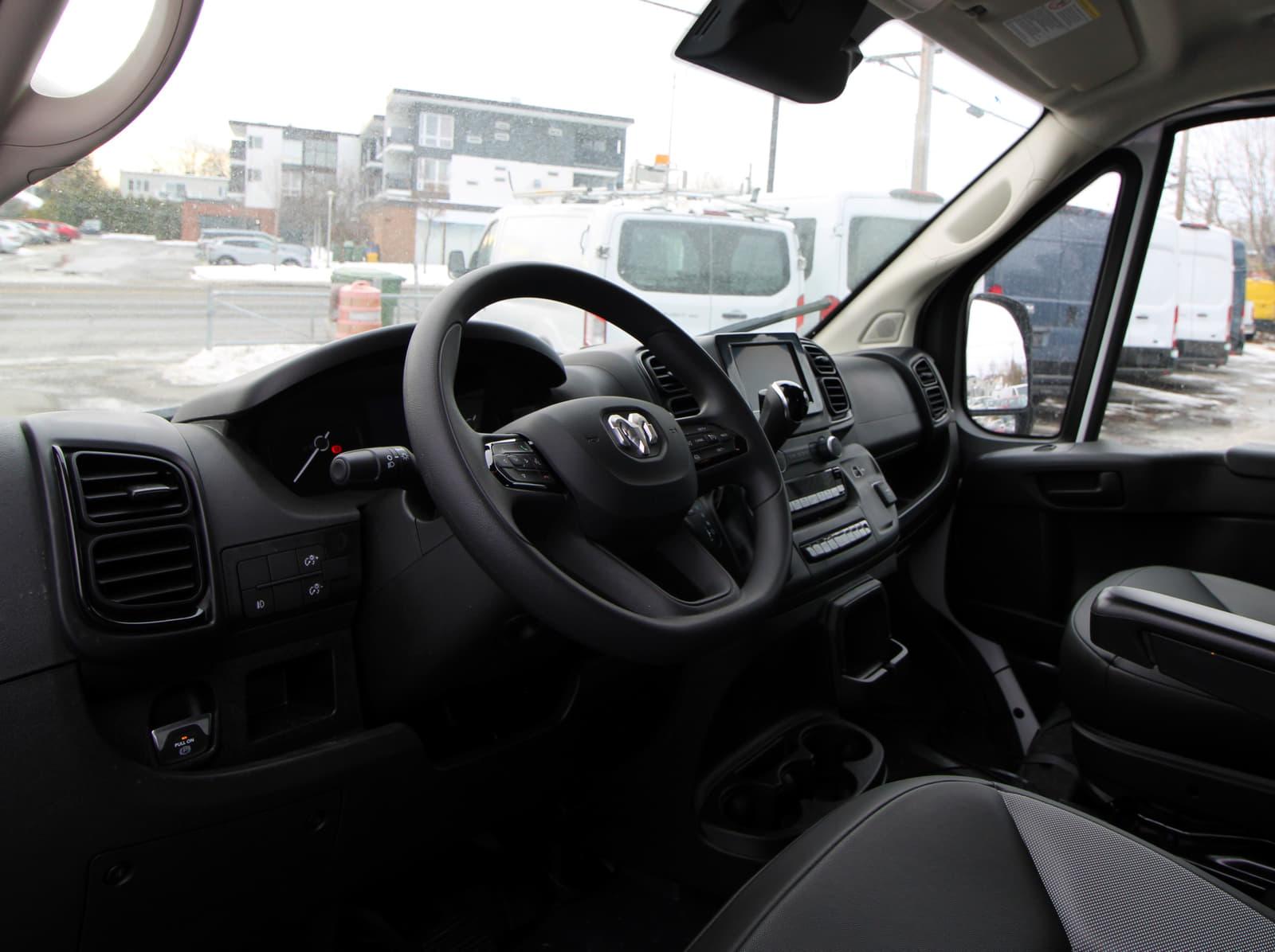 Ram ProMaster 2500 2025 - Image 5