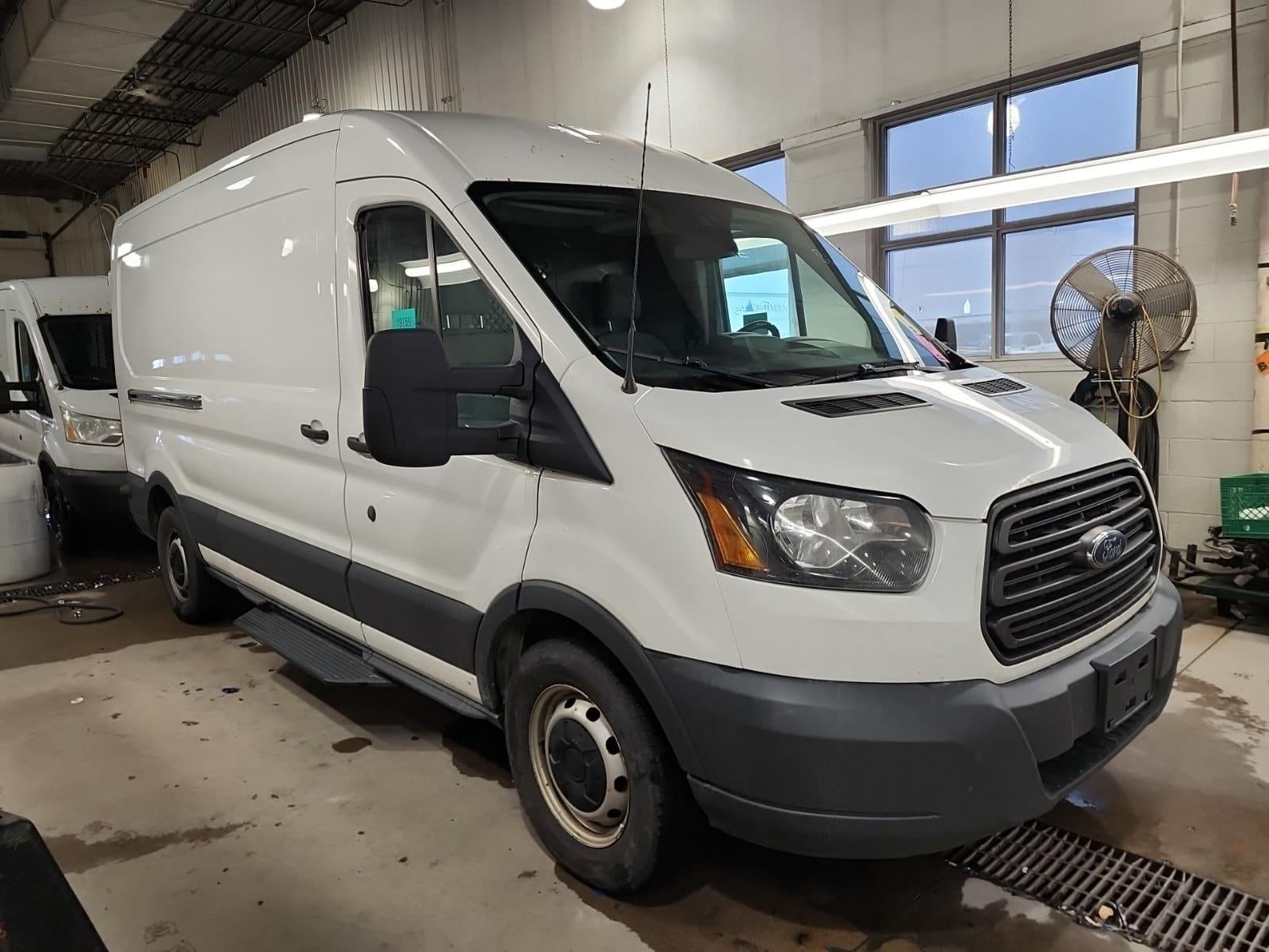 Ford Transit-350 2017 - Image 1