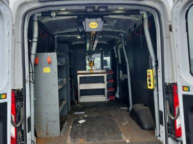 Ford Transit-350 2017 - Thumbnail 2