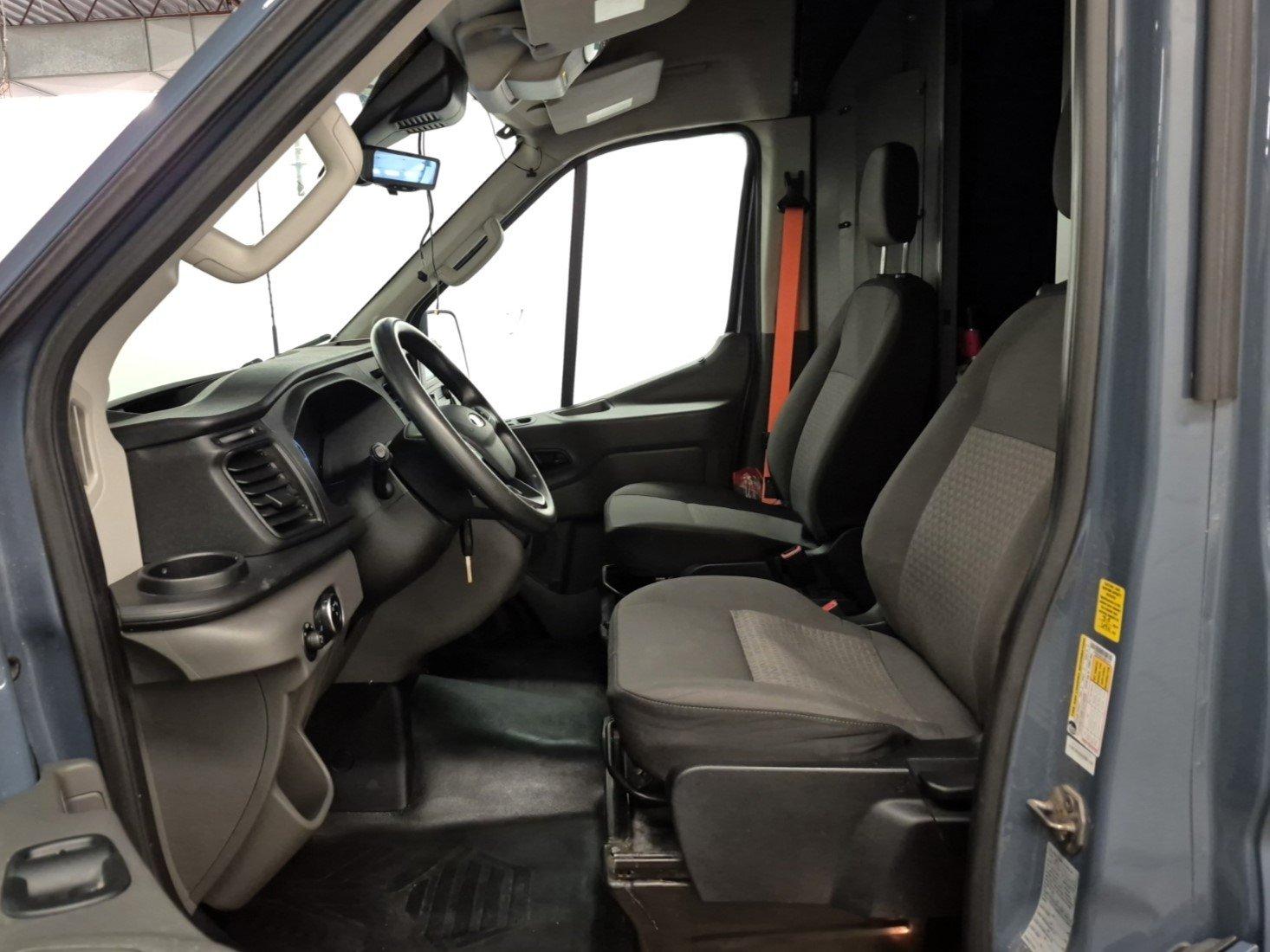 Ford Transit-250 Cargo Van 2020 - Image 9