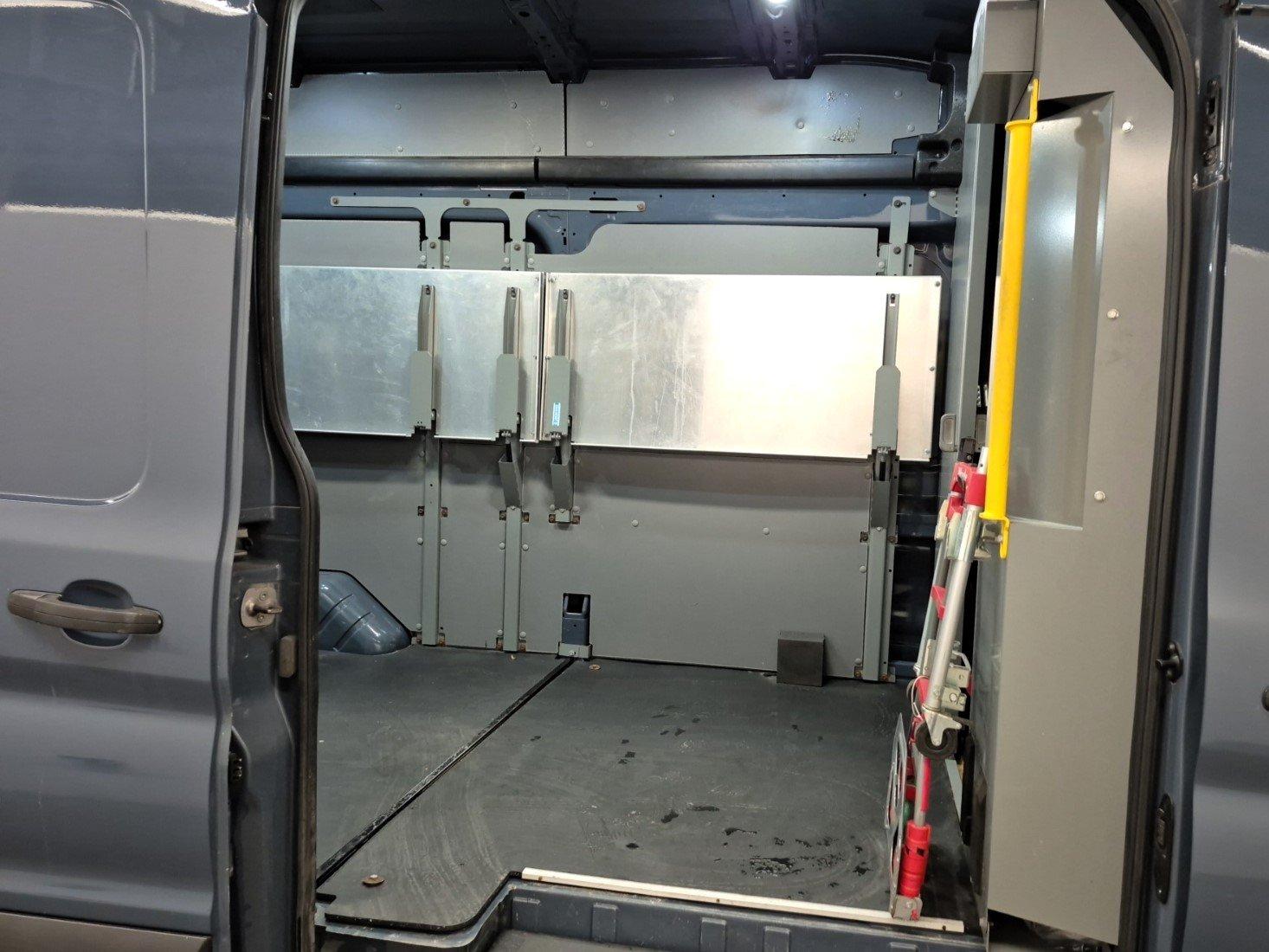 Ford Transit-250 Cargo Van 2020 - Image 5