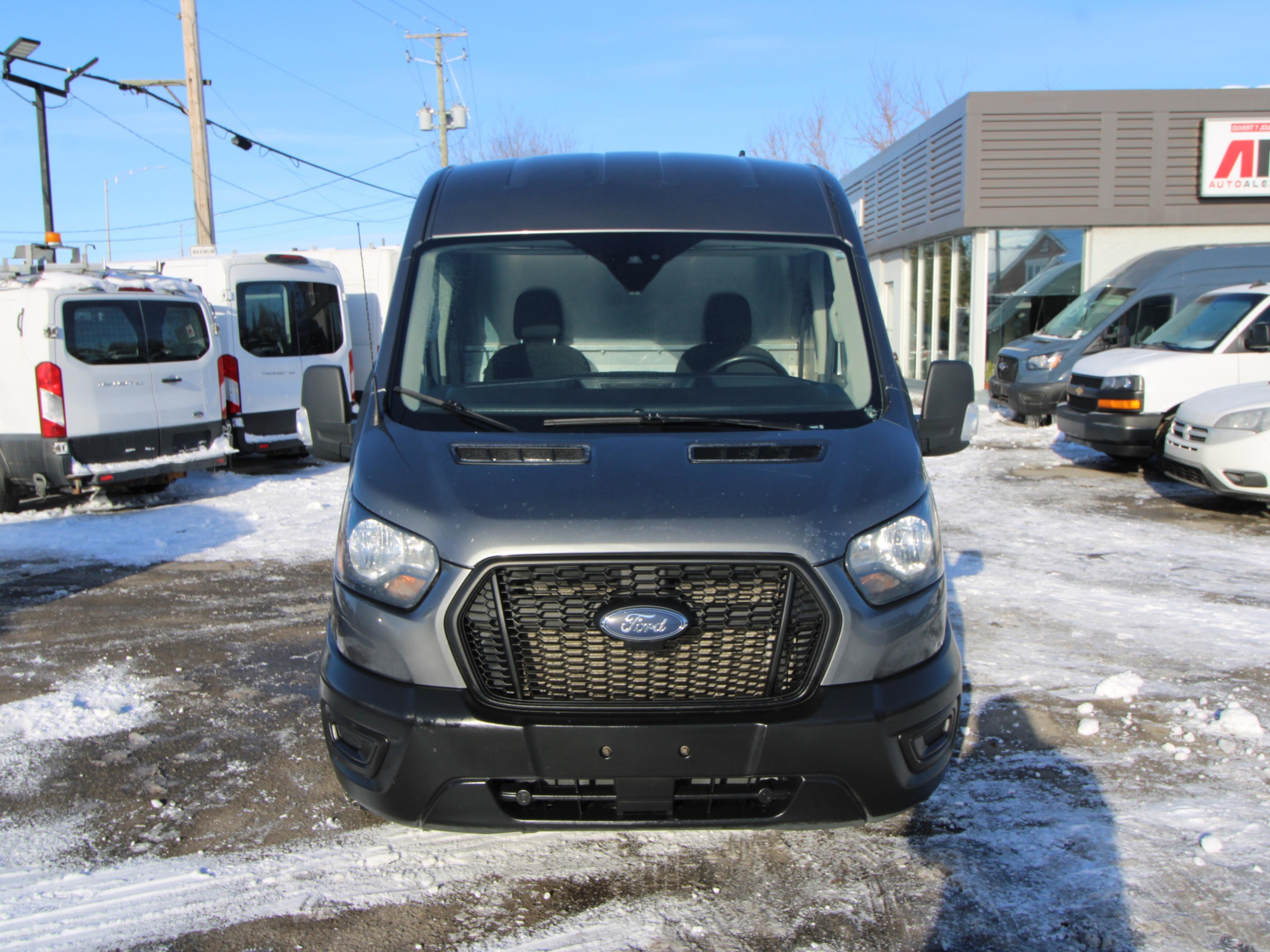 Ford Transit-250 Cargo Van 2021 - Image 13