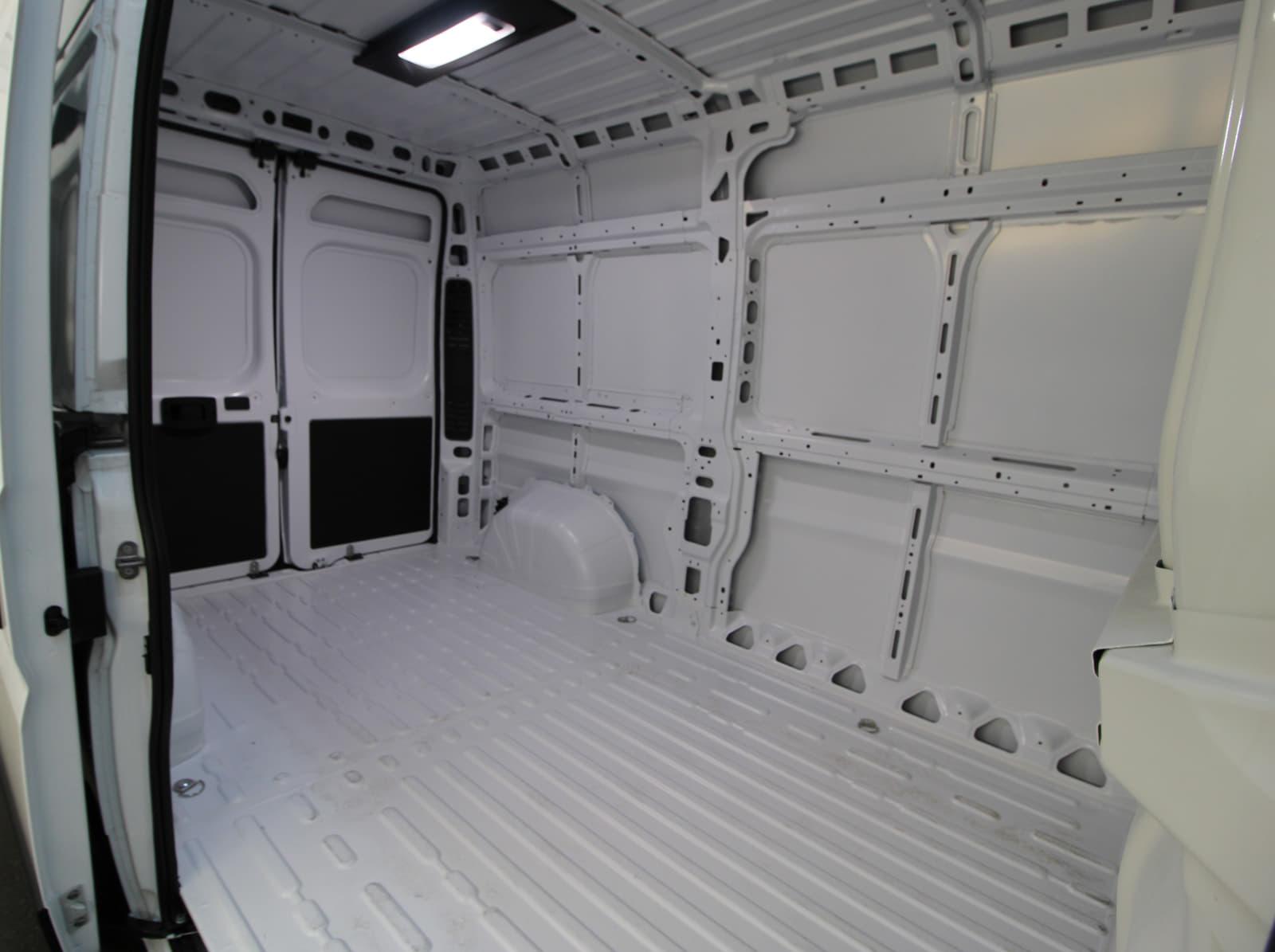 Ram ProMaster 1500 2025 - Image 15