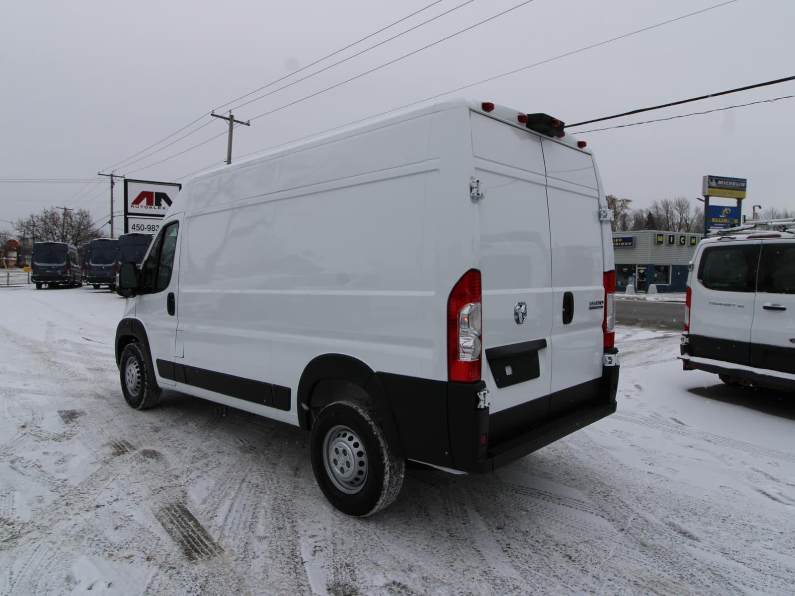 Ram ProMaster 1500 2025 - Image 14