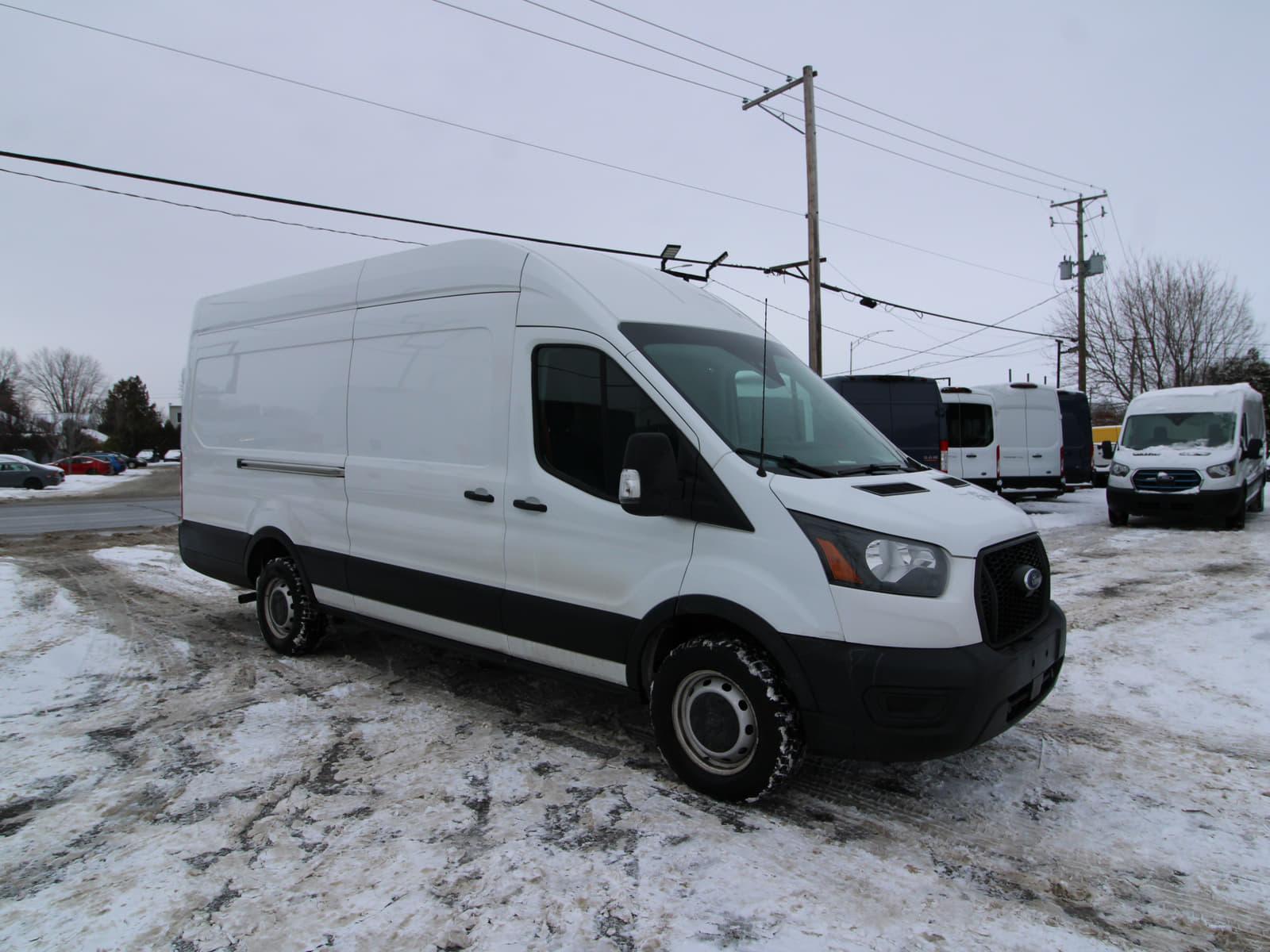 Ford Transit-250 Cargo Van 2021 - Image 3
