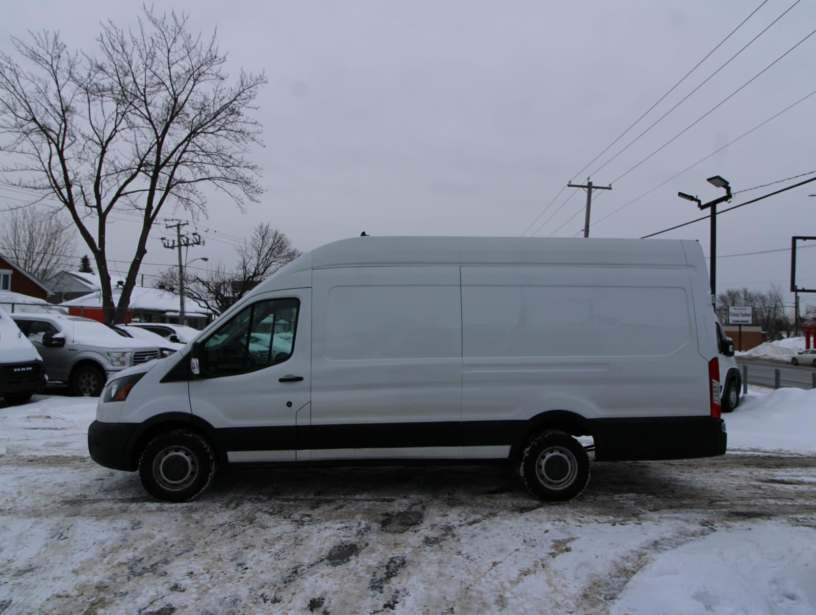 Ford Transit-250 Cargo Van 2021 - Image 7