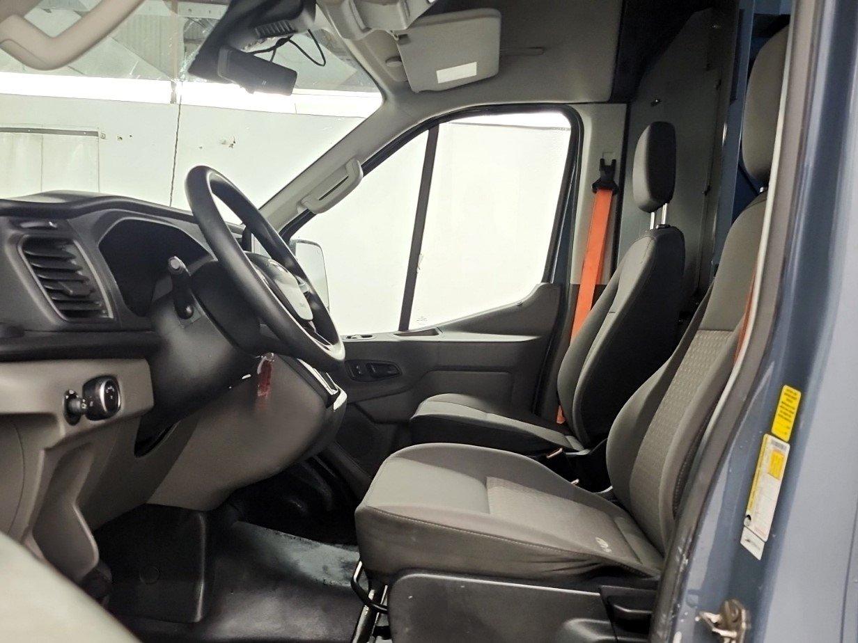 Ford Transit-250 Cargo Van 2020 - Image 8
