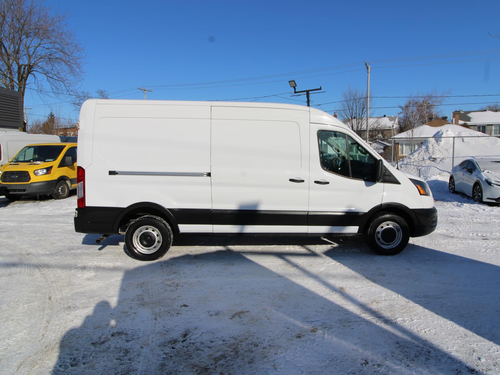 Ford Transit-250 Cargo Van 2021 - Image 5