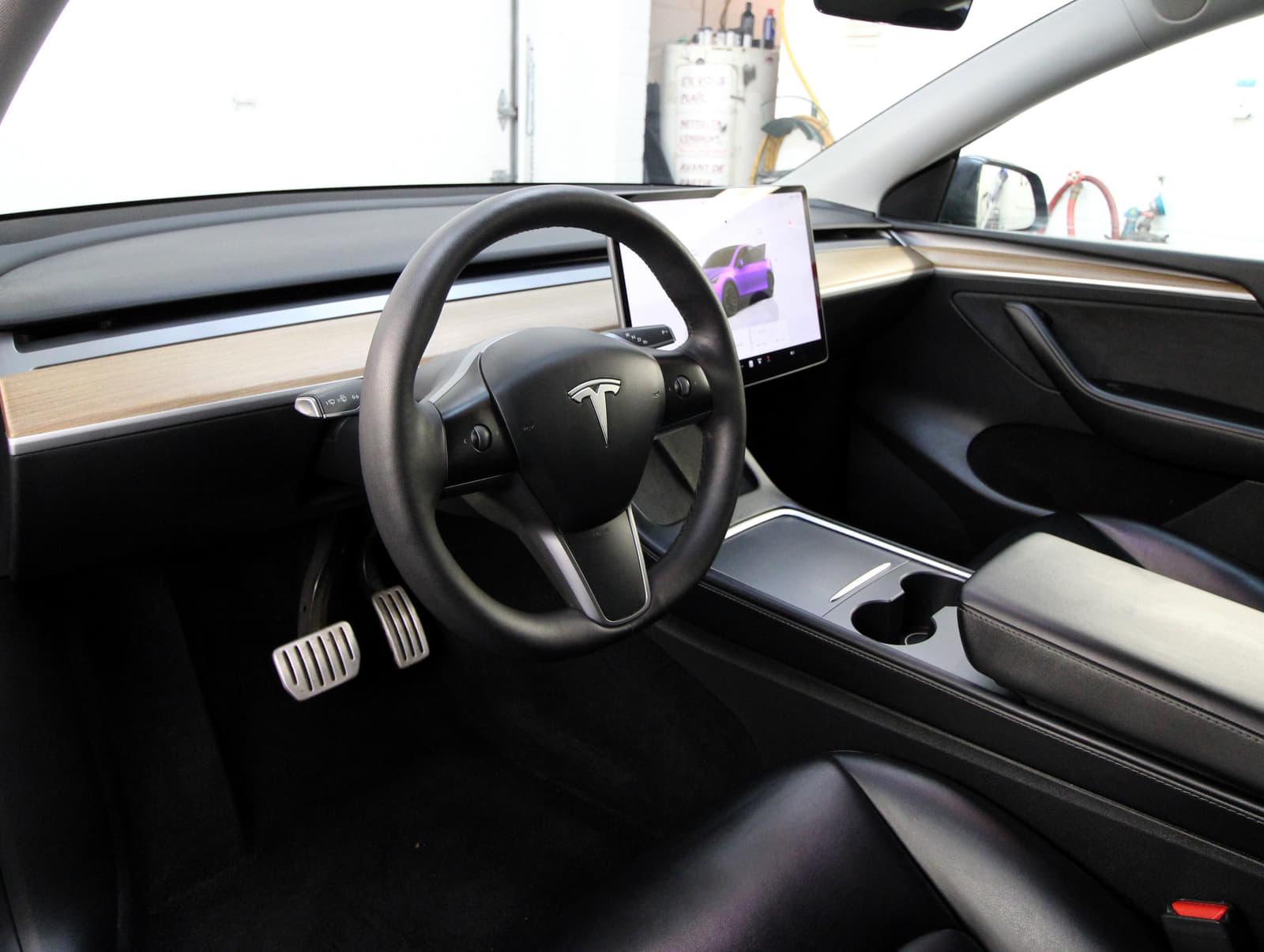 Tesla Model Y 2022 - Image 6
