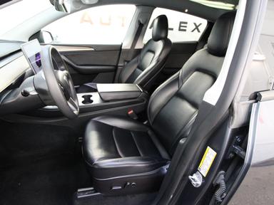 Tesla Model Y 2022 - Thumbnail 12