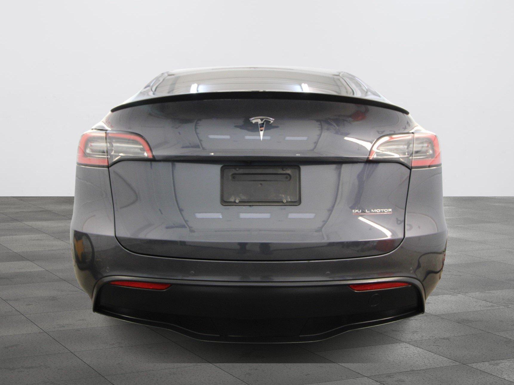 Tesla Model Y 2022 - Image 13