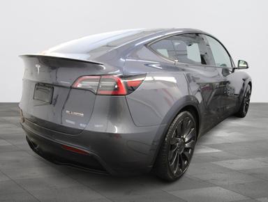 Tesla Model Y 2022 - Thumbnail 7