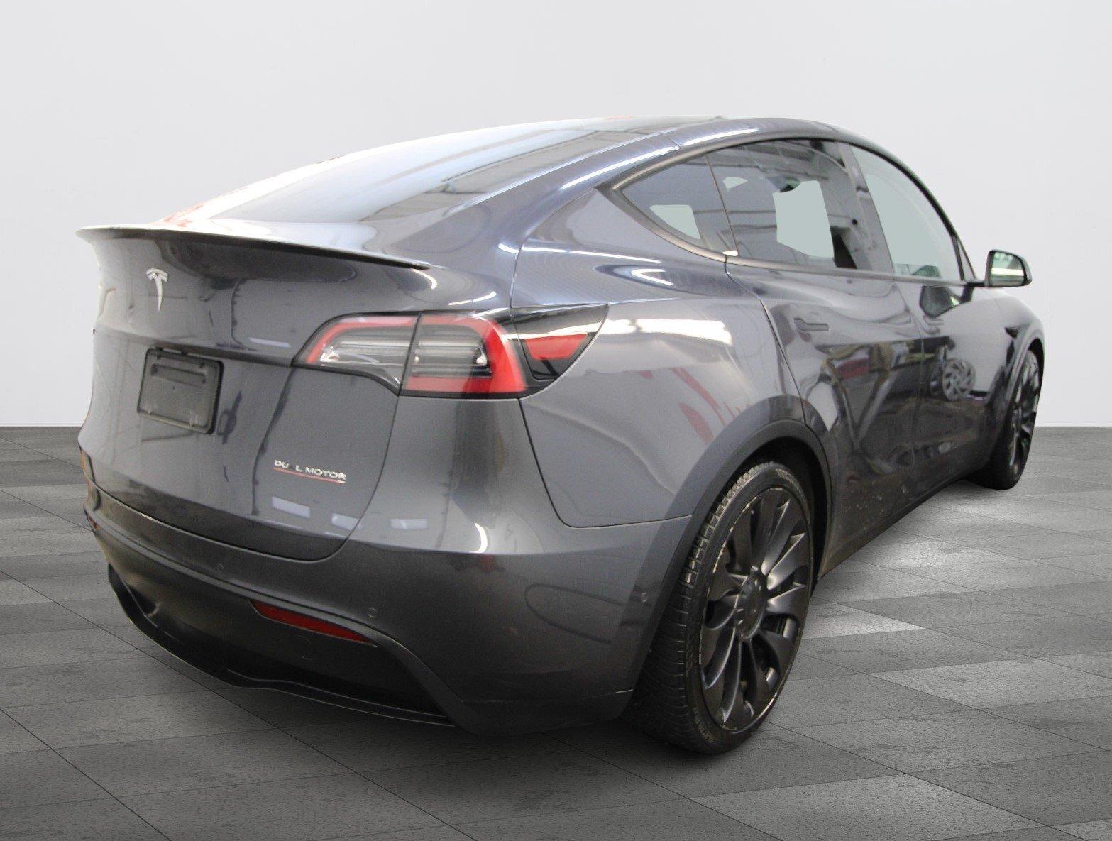 Tesla Model Y 2022 - Image 7