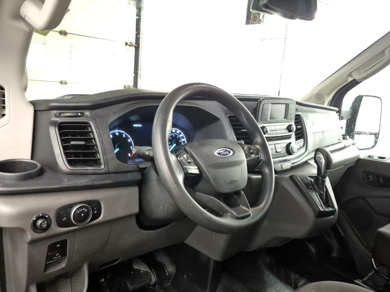 Ford Transit-250 Cargo Van 2021 - Image 2