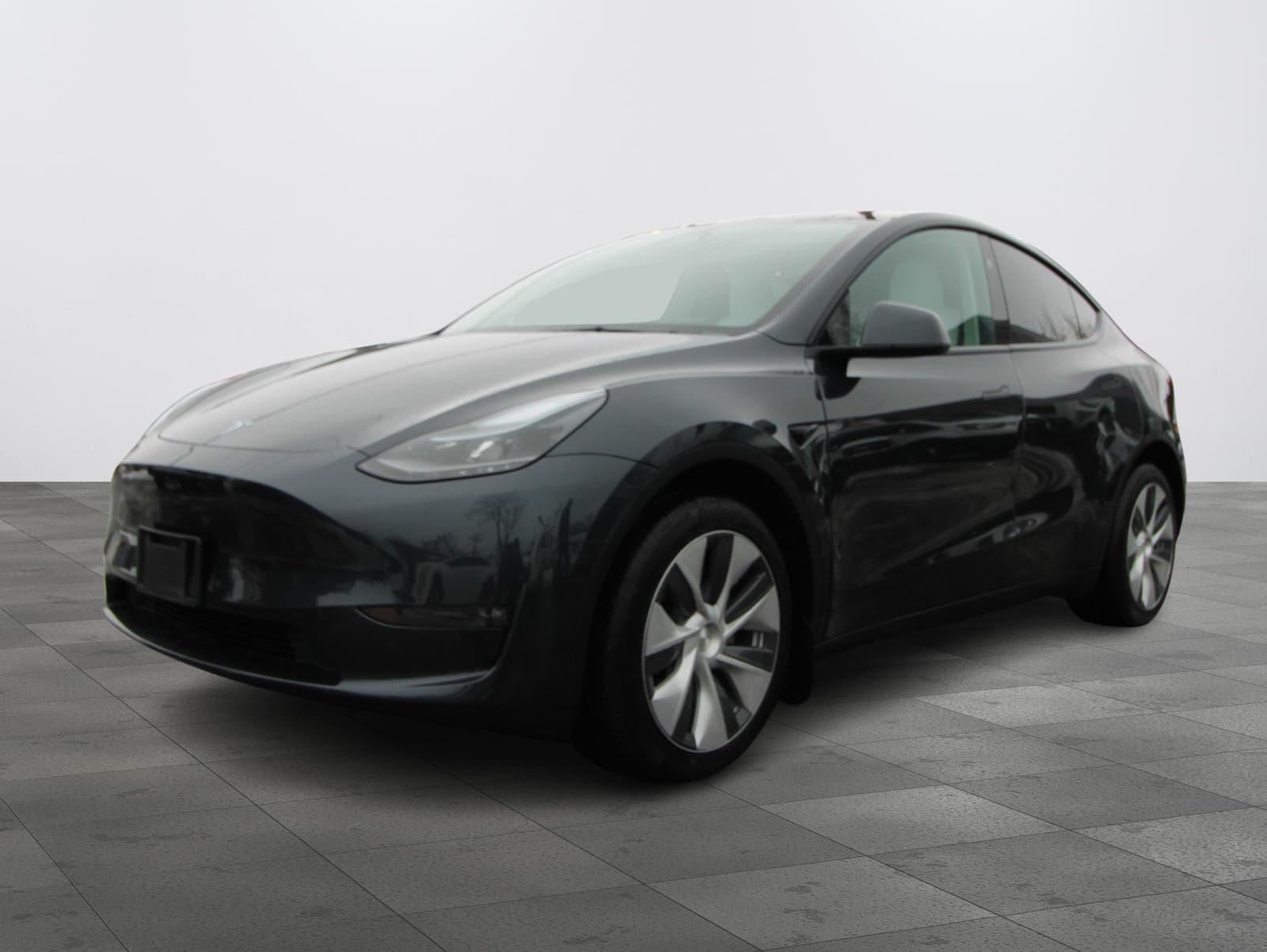 Tesla Model Y 2024 - Image 1