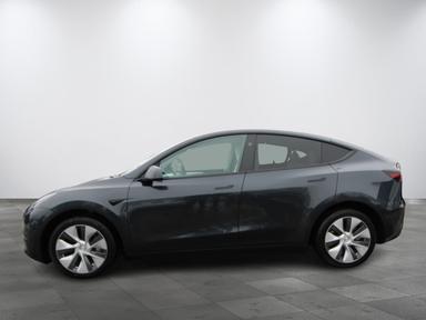 Tesla Model Y 2024 - Thumbnail 7