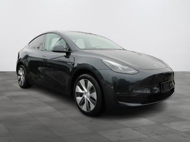 Tesla Model Y 2024 - Thumbnail 3