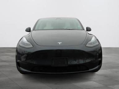 Tesla Model Y 2024 - Thumbnail 13